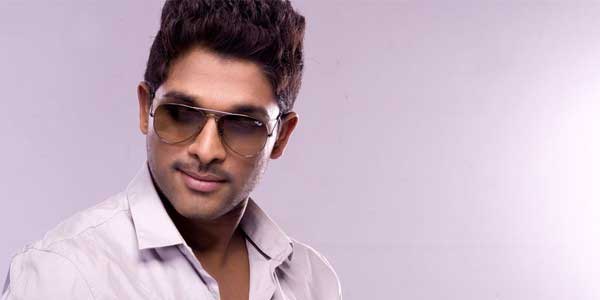 sarainodu,allu arjun  బన్నీ సపరేటు జెండా ఎగరేస్తున్నాడా?